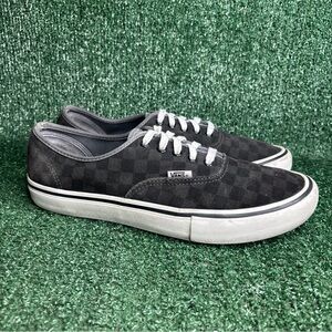 VANS Classic Gray Mono Checkered Ultracush Sneakers Men’s Size 11